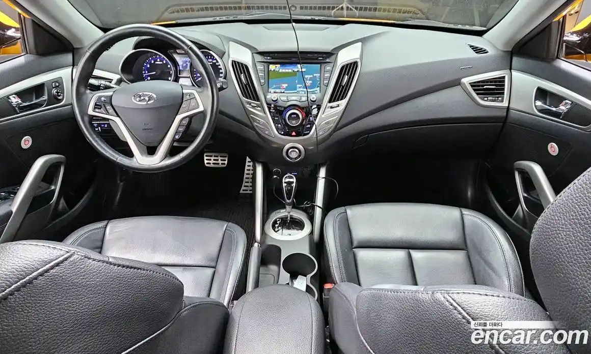 Hyundai Veloster 2014 1.6 Автомат в Москве № 518454, фото 6