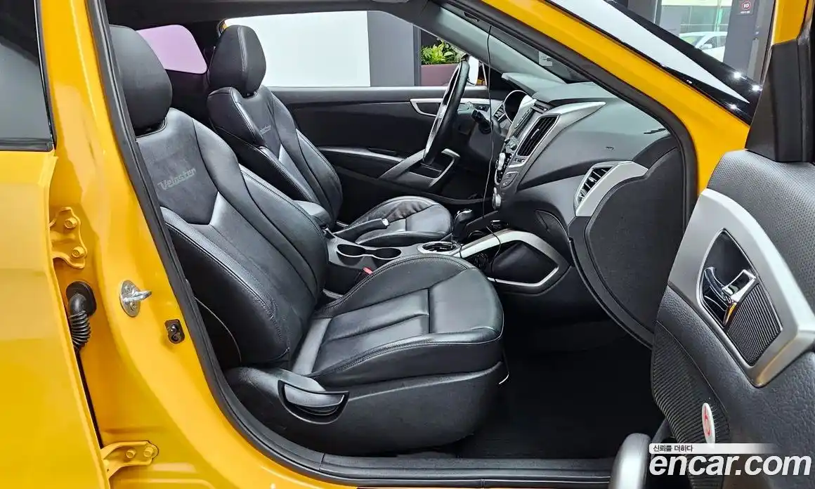 Hyundai Veloster 2014 1.6 Автомат в Москве № 518454, фото 10