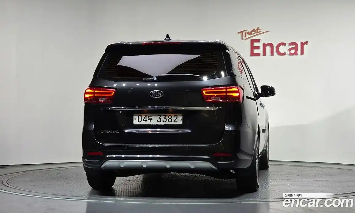 Kia Canival 2019 3.3 Автомат в Москве № 519528, фото 4