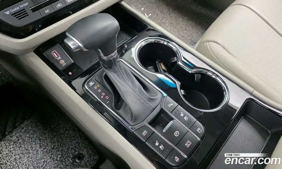 Kia Canival 2019 3.3 Автомат в Москве № 519528, фото 9