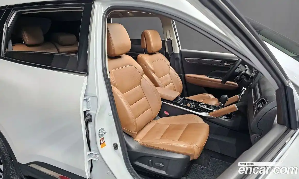 Renault QM6 2023 2.0 Автомат в Москве № 520712, фото 12