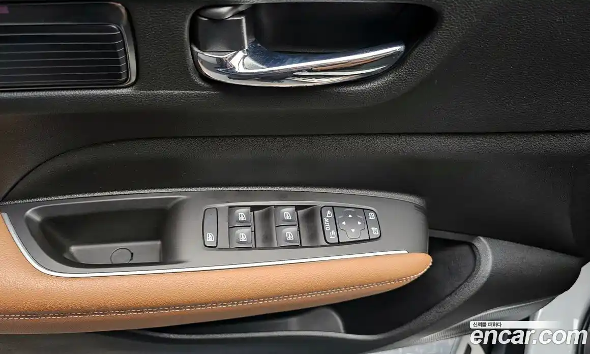 Renault QM6 2023 2.0 Автомат в Москве № 520712, фото 14