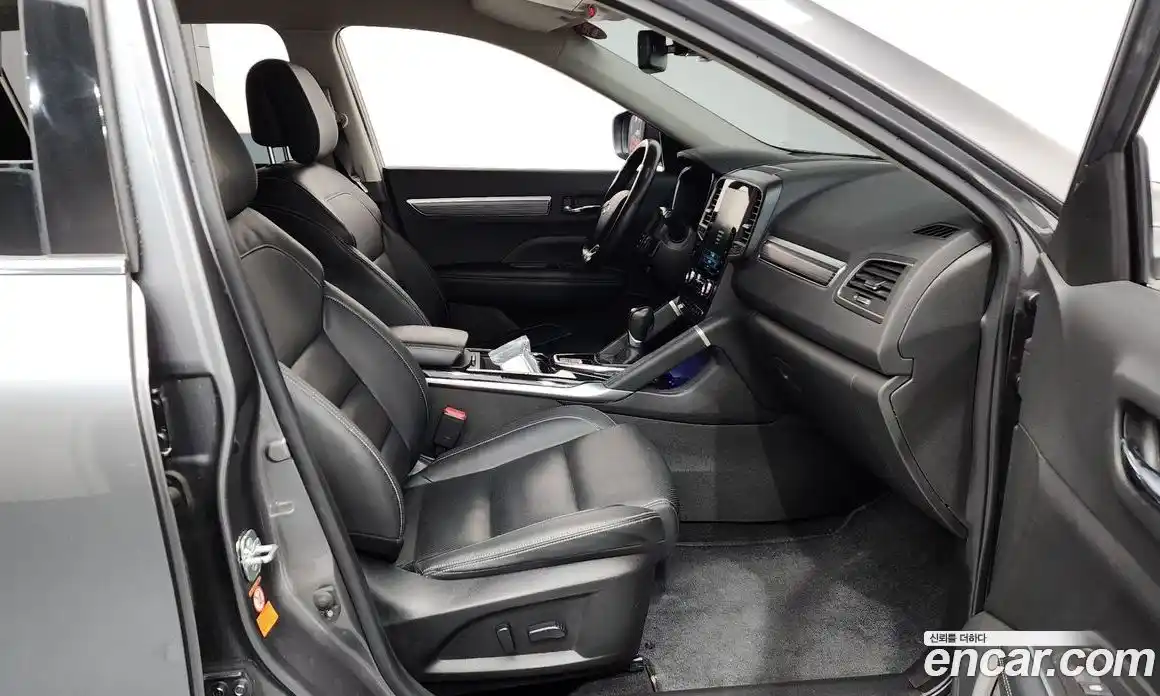 Renault QM6 2022 2.0 Автомат в Москве № 521164, фото 11