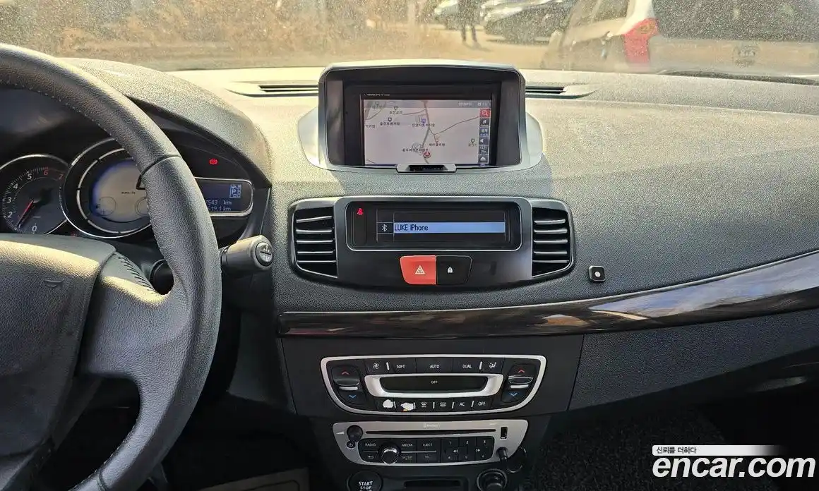 Renault SM3 2014 1.6 Автомат в Москве № 521729, фото 18