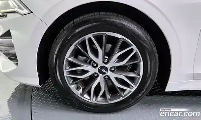 Kia K5 2022 2.0 Автомат в Москве № 522036, миниатюра 5