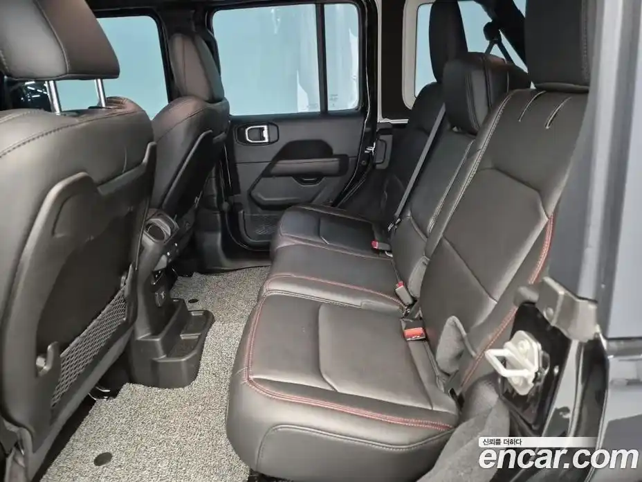 Jeep Wrangler 2025 2.0 Автомат в Москве № 522401, фото 12