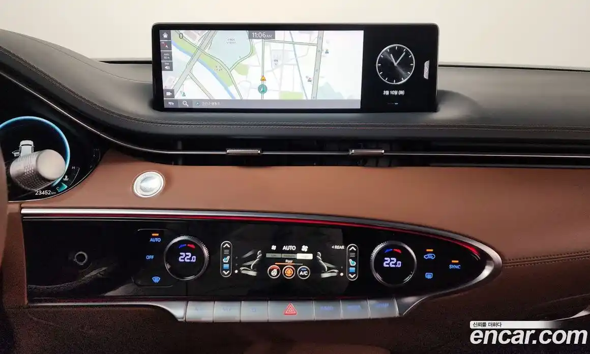 Genesis GV70 2023 2.5 Автомат в Москве № 523490, фото 13