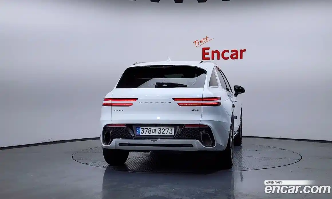 Genesis GV70 2023 2.5 Автомат в Москве № 523490, фото 3