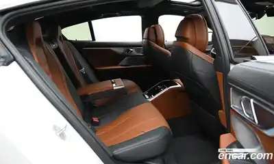 BMW 8-Series 2024 4.4 Автомат в Москве № 524710, миниатюра 12