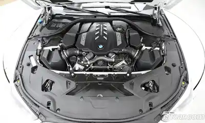 BMW 8-Series 2024 4.4 Автомат в Москве № 524710, миниатюра 6