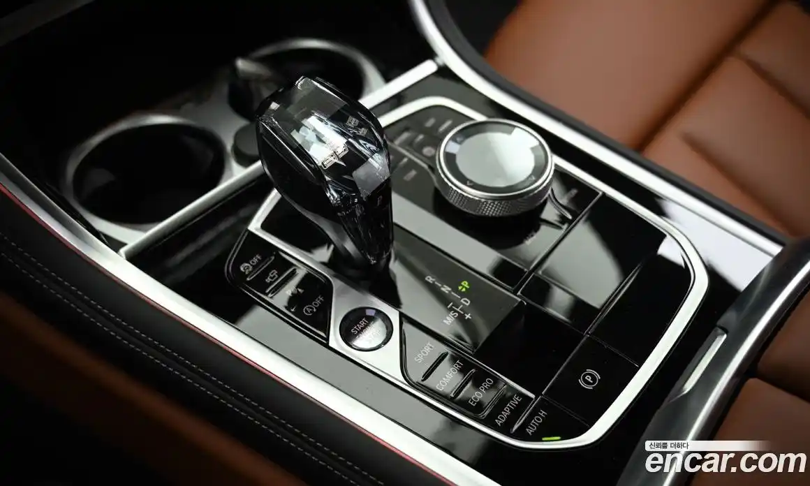 BMW 8-Series 2024 4.4 Автомат в Москве № 524710, фото 9