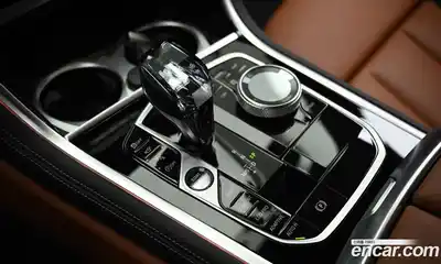 BMW 8-Series 2024 4.4 Автомат в Москве № 524710, миниатюра 9