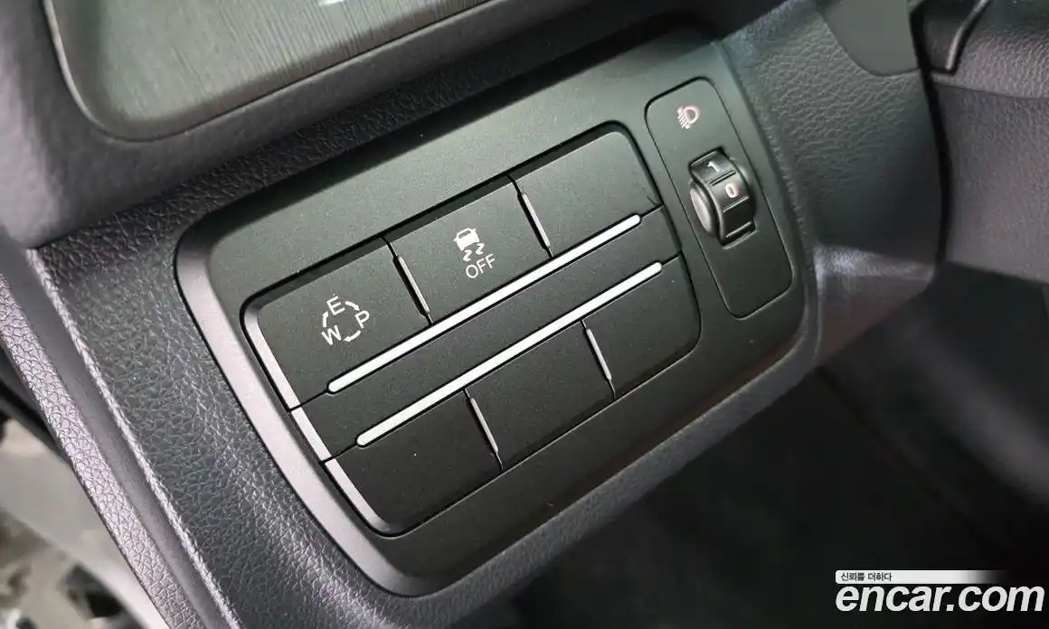 SsangYong TIBOLI 2018 1.6 Автомат в Москве № 525296, фото 13