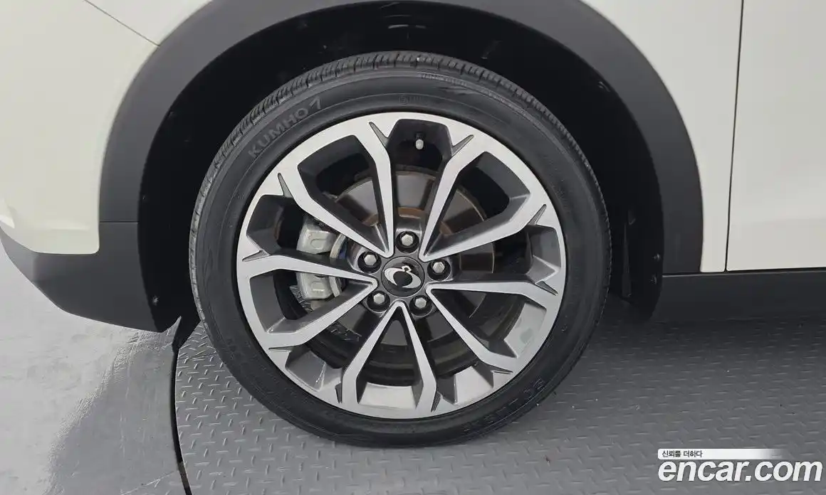 SsangYong TIBOLI 2018 1.6 Автомат в Москве № 525296, фото 5