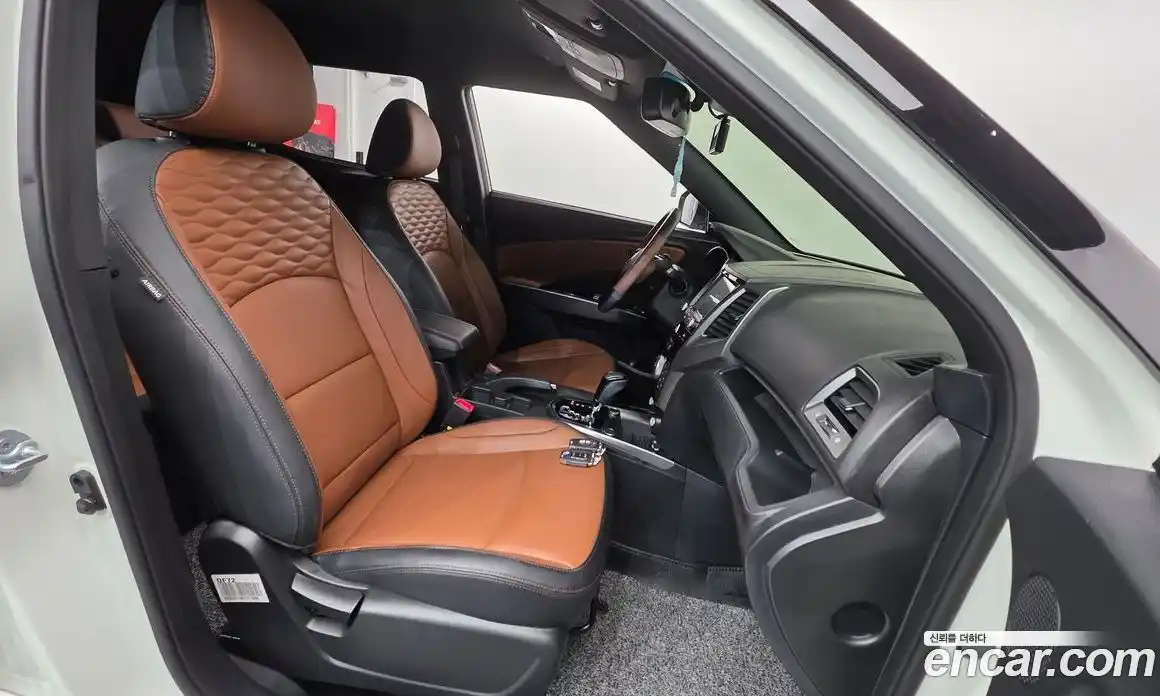 SsangYong TIBOLI 2018 1.6 Автомат в Москве № 525296, фото 10