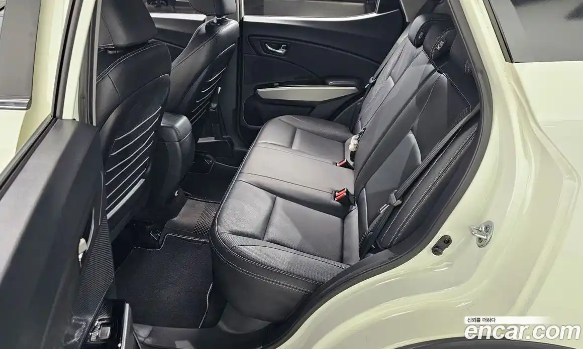 SsangYong TIBOLI 2015 1.6 Автомат в Москве № 525703, фото 12