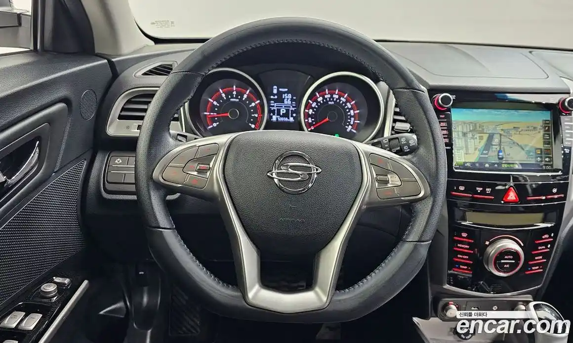 SsangYong TIBOLI 2015 1.6 Автомат в Москве № 525703, фото 13