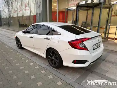 Honda Civic 2019 1.5 Автомат в Москве № 526713, миниатюра 2