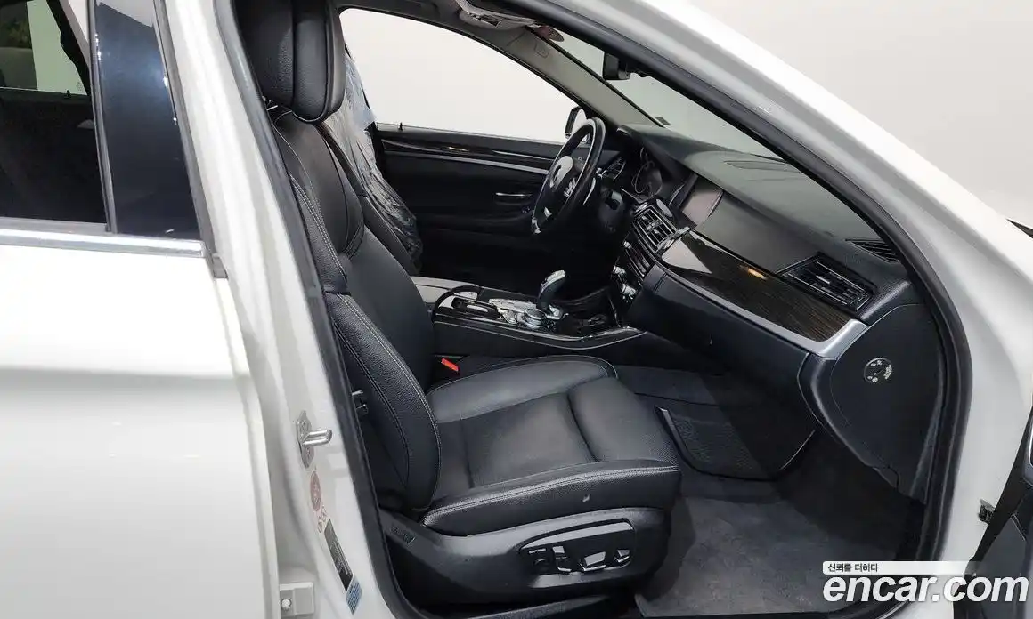 BMW 5-Series 2016 2.0 Автомат в Москве № 528737, фото 11