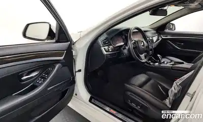 BMW 5-Series 2016 2.0 Автомат в Москве № 528737, миниатюра 10