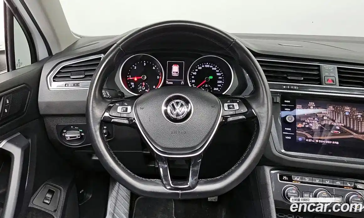 Volkswagen Tiguan 2020 2.0 Автомат в Москве № 529931, фото 13