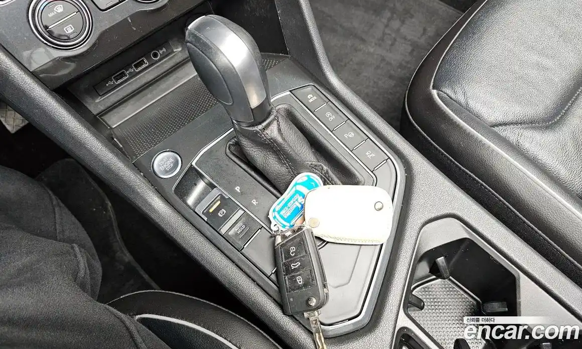 Volkswagen Tiguan 2020 2.0 Автомат в Москве № 529931, фото 9