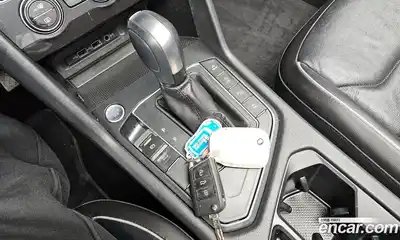 Volkswagen Tiguan 2020 2.0 Автомат в Москве № 529931, миниатюра 9