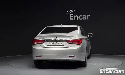 Hyundai Sonata 2013 2.0 Автомат в Москве № 530203, миниатюра 4