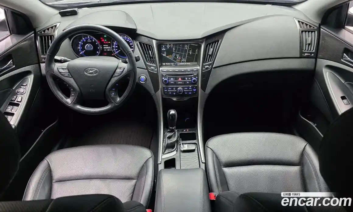 Hyundai Sonata 2013 2.0 Автомат в Москве № 530203, фото 7