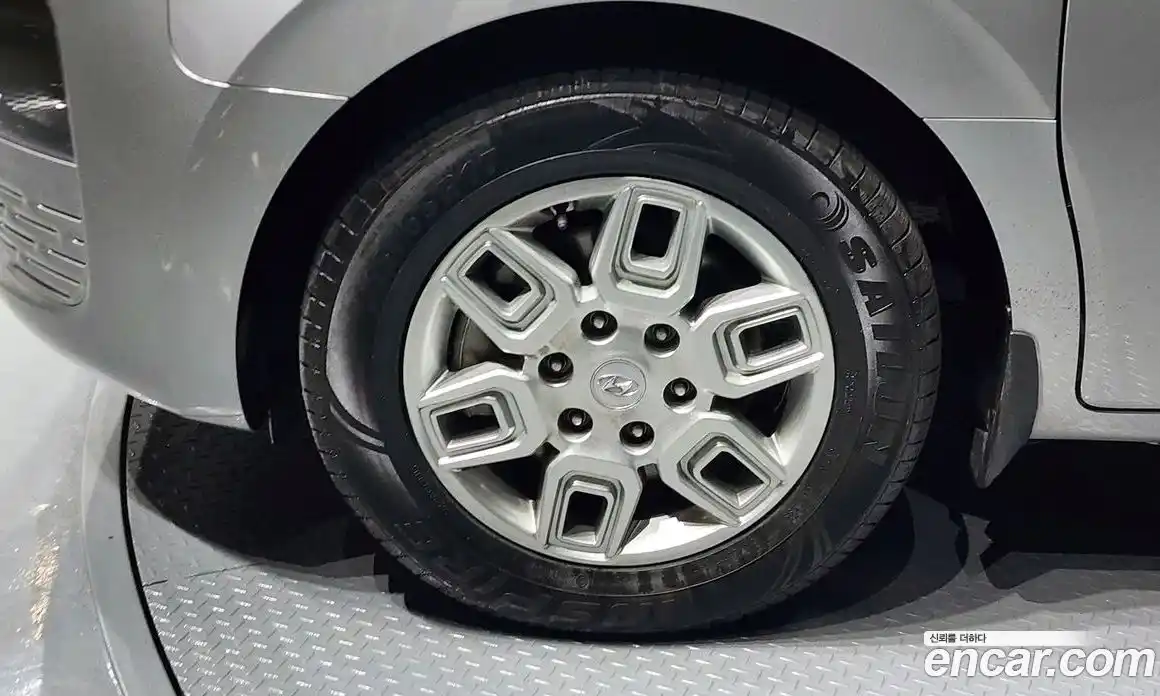 Hyundai Staria 2024 3.5 Автомат в Москве № 530270, фото 5