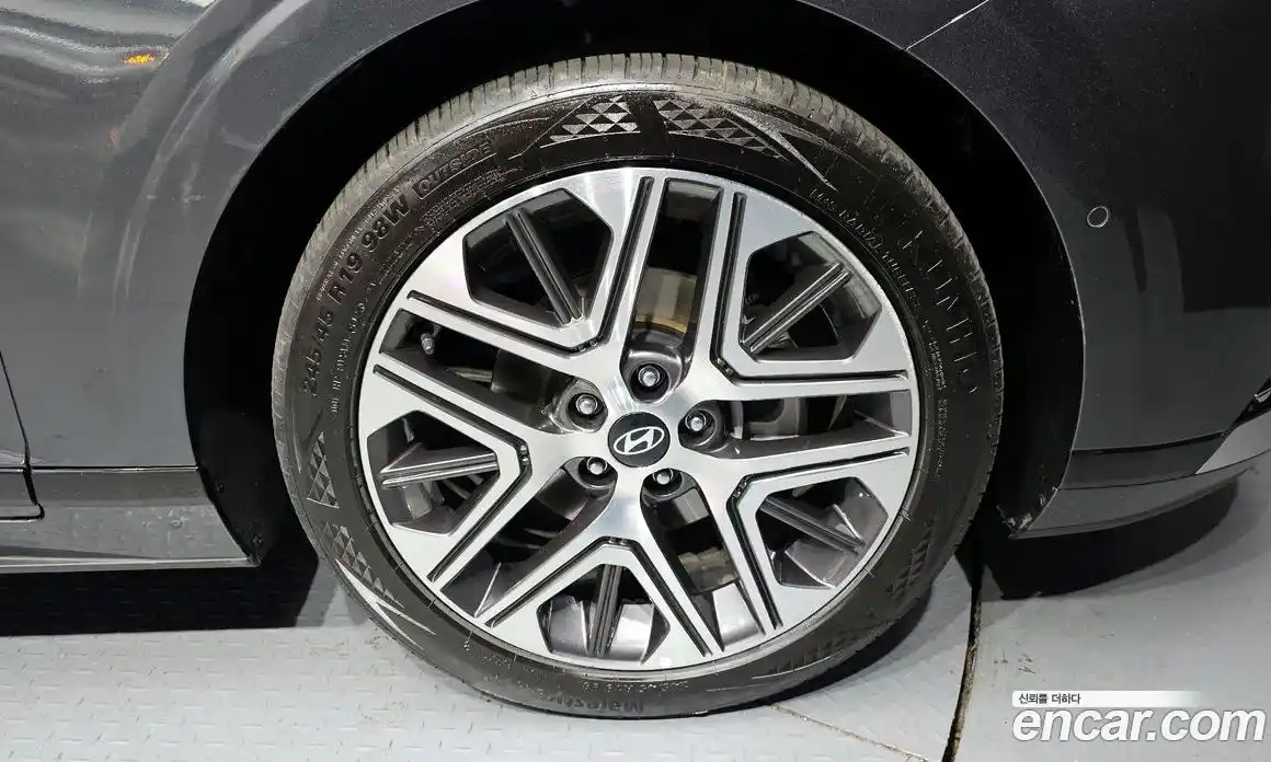 Hyundai Grandeur 2023 1.6 Автомат в Москве № 530589, фото 5