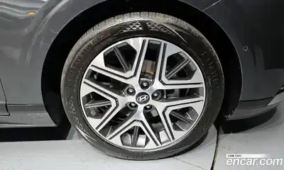 Hyundai Grandeur 2023 1.6 Автомат в Москве № 530589, миниатюра 5