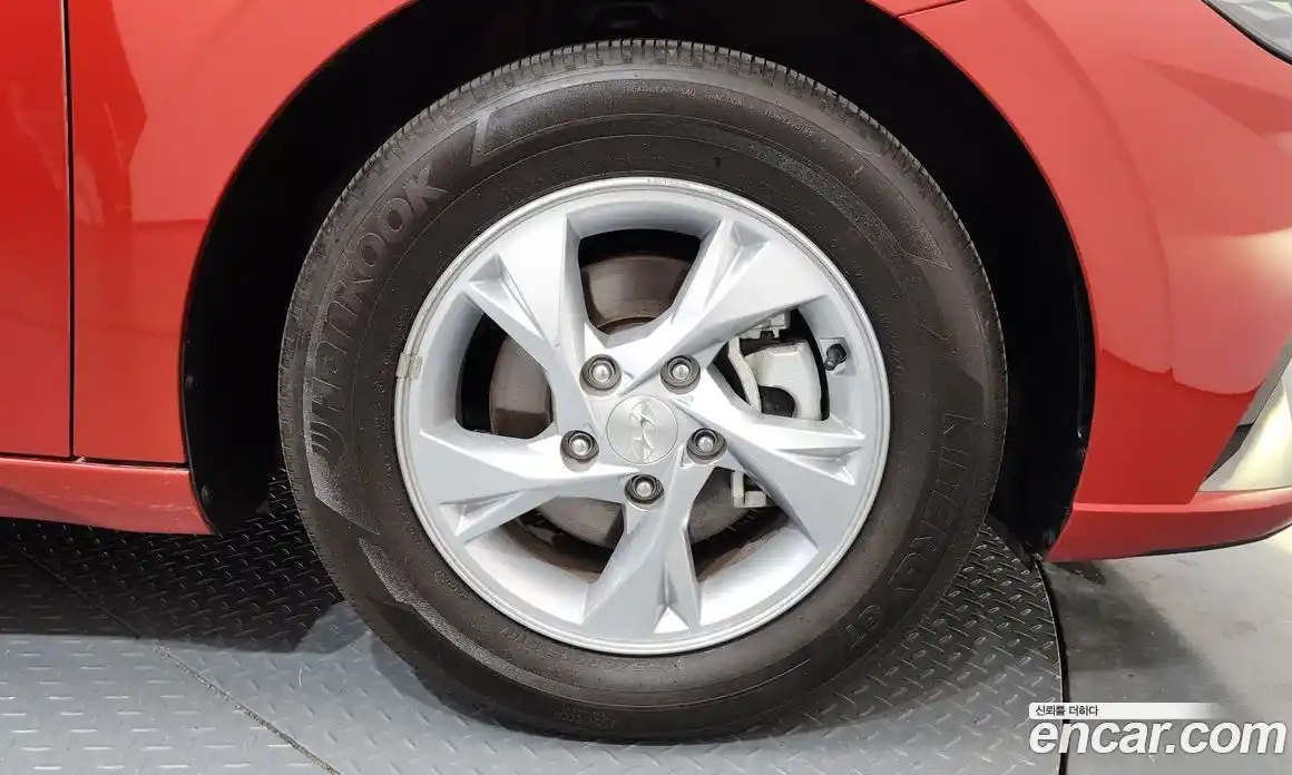 Hyundai Avante 2021 1.6 Автомат в Москве № 530726, фото 5