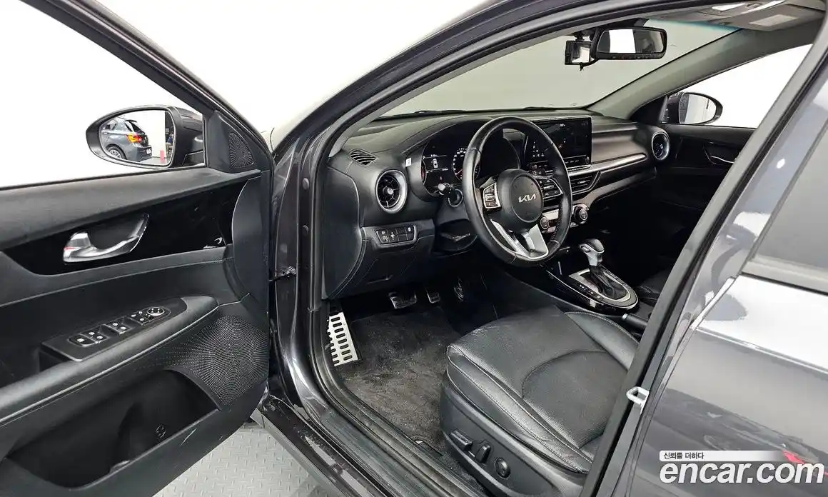 Kia K3 2024 1.6 Автомат в Москве № 532346, фото 10