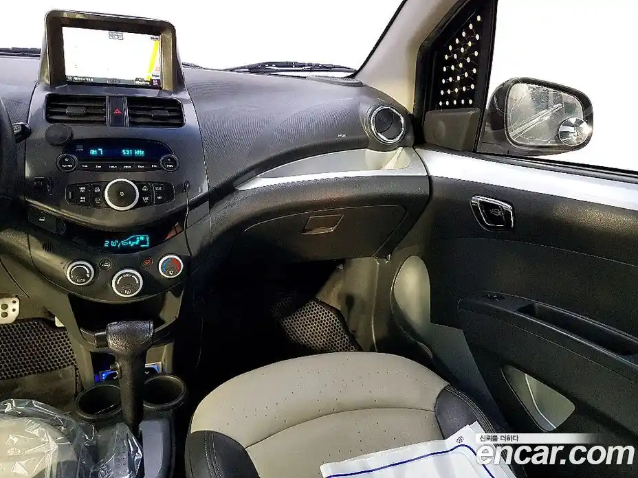 Chevrolet Spark 2012 1.0 Автомат в Москве № 532639, фото 10