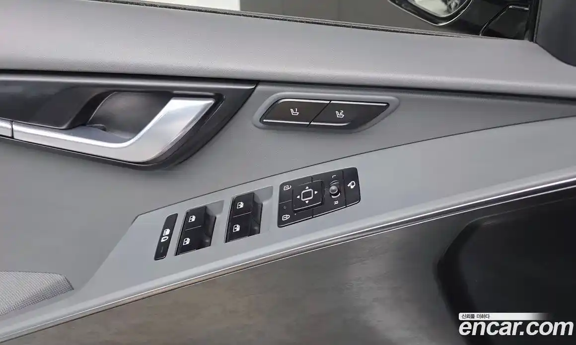 Kia Niro 2023 1.6 Автомат в Москве № 532656, фото 12