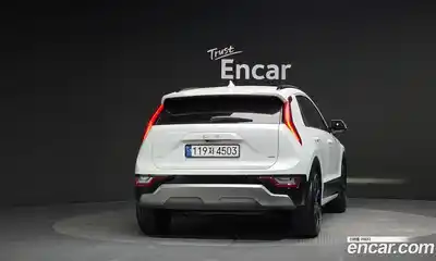 Kia Niro 2023 1.6 Автомат в Москве № 532656, миниатюра 4