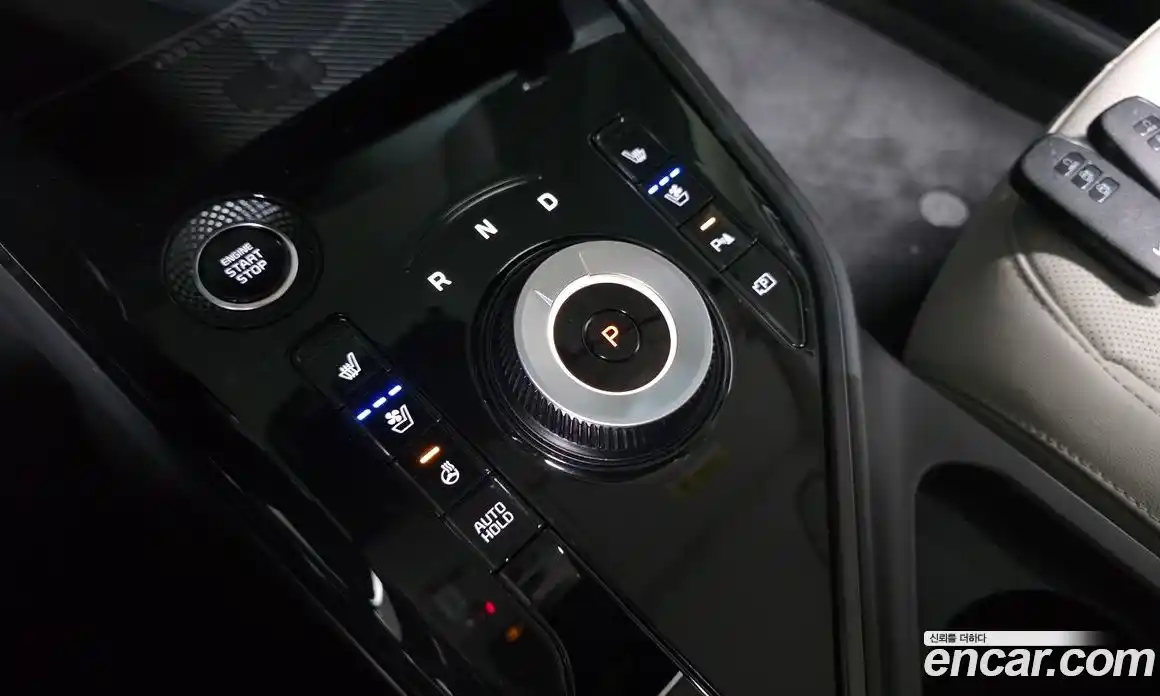 Kia Niro 2023 1.6 Автомат в Москве № 532656, фото 9