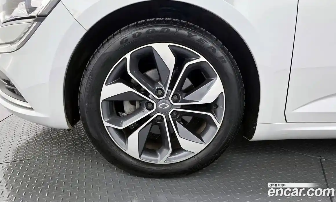 Renault SM6 2019 2.0 Автомат в Москве № 533445, фото 4