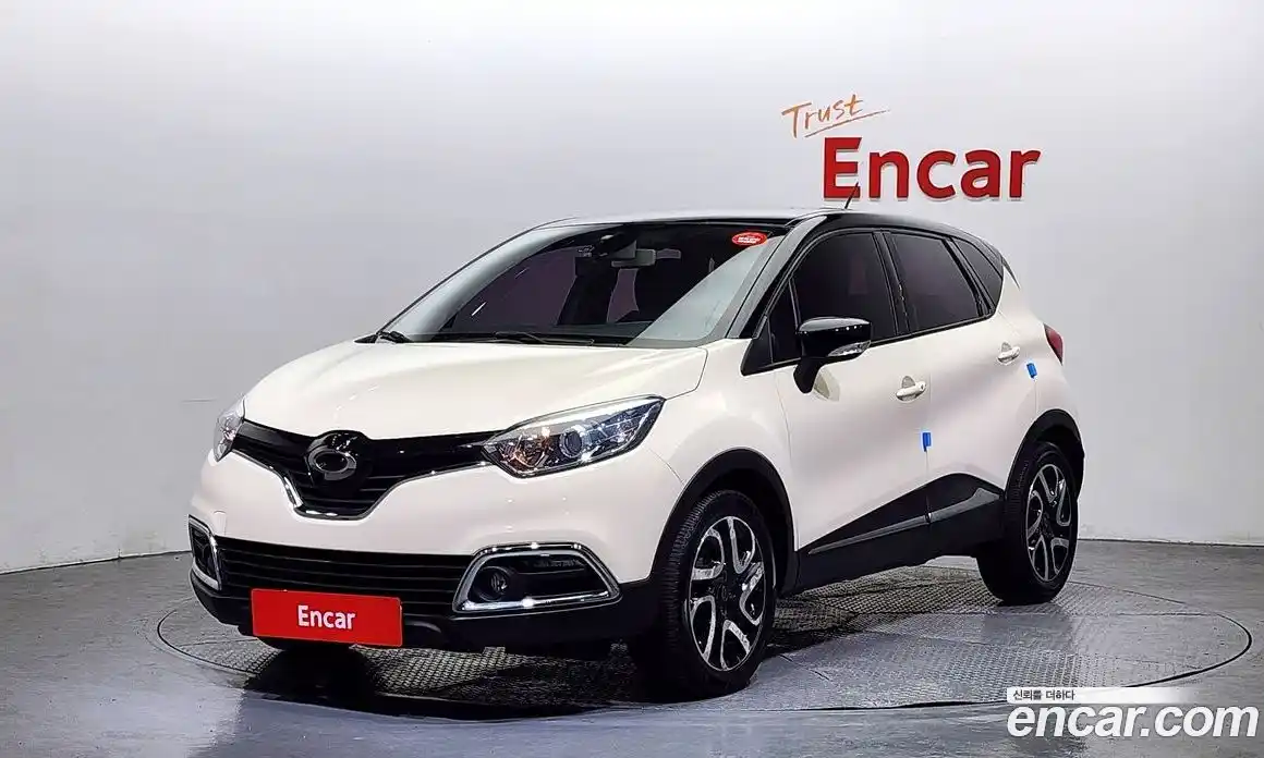 Renault QM3 2015 1.5 Автомат в Москве № 533684, фото 1