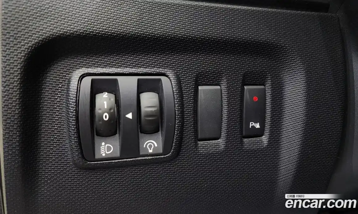 Renault QM3 2015 1.5 Автомат в Москве № 533684, фото 14