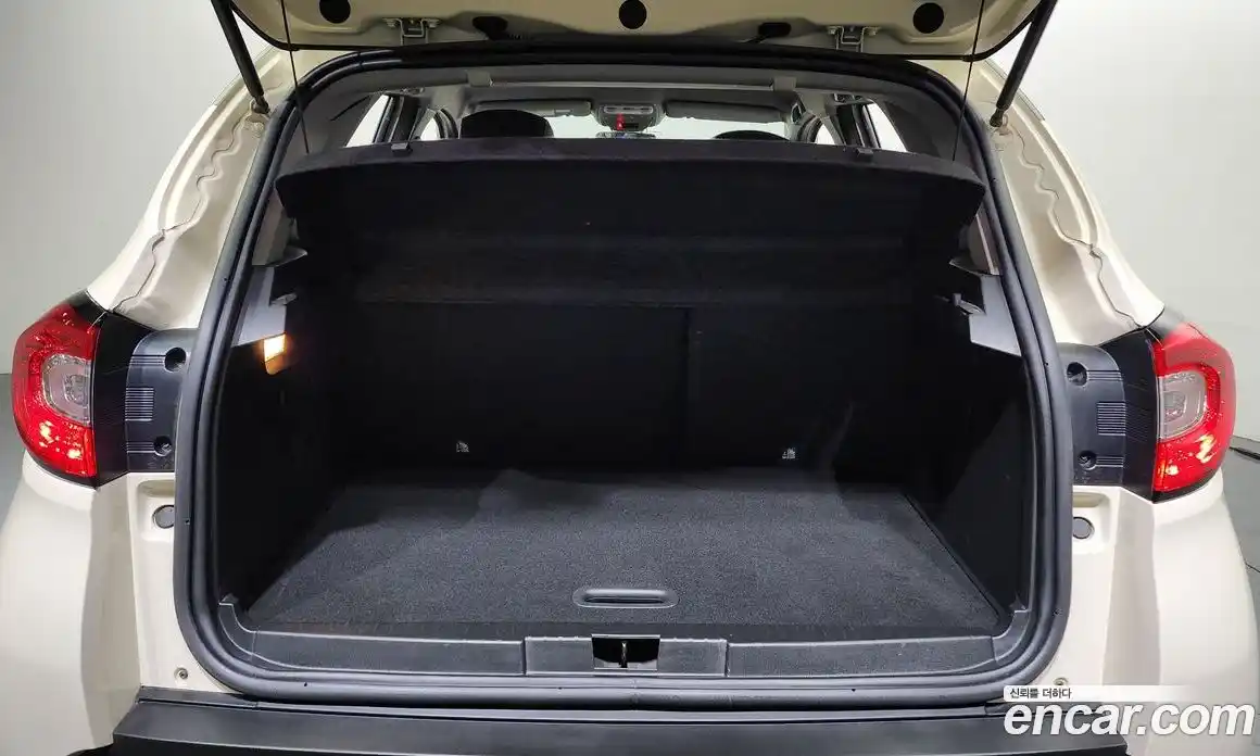 Renault QM3 2015 1.5 Автомат в Москве № 533684, фото 20