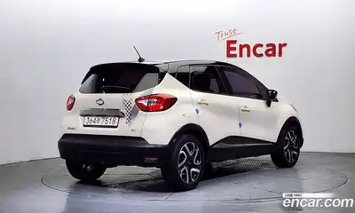 Renault QM3 2015 1.5 Автомат в Москве № 533684, миниатюра 2