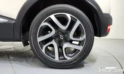 Renault QM3 2015 1.5 Автомат в Москве № 533684, миниатюра 5