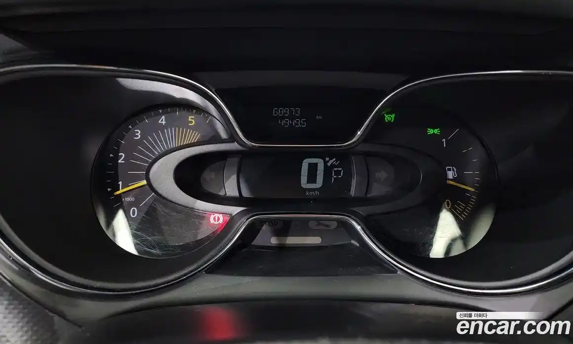 Renault QM3 2015 1.5 Автомат в Москве № 533684, фото 8