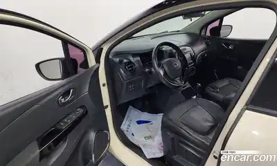 Renault QM3 2015 1.5 Автомат в Москве № 533684, миниатюра 10