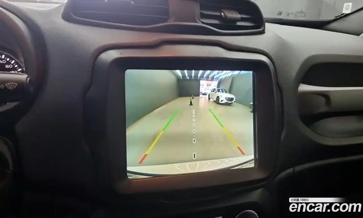 Jeep Renegade 2019 2.4 Автомат в Москве № 535158, фото 11