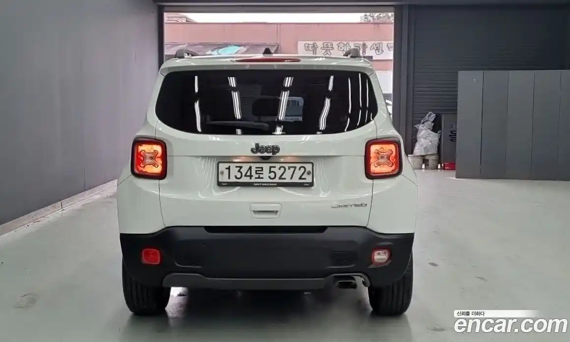Jeep Renegade 2019 2.4 Автомат в Москве № 535158, фото 6