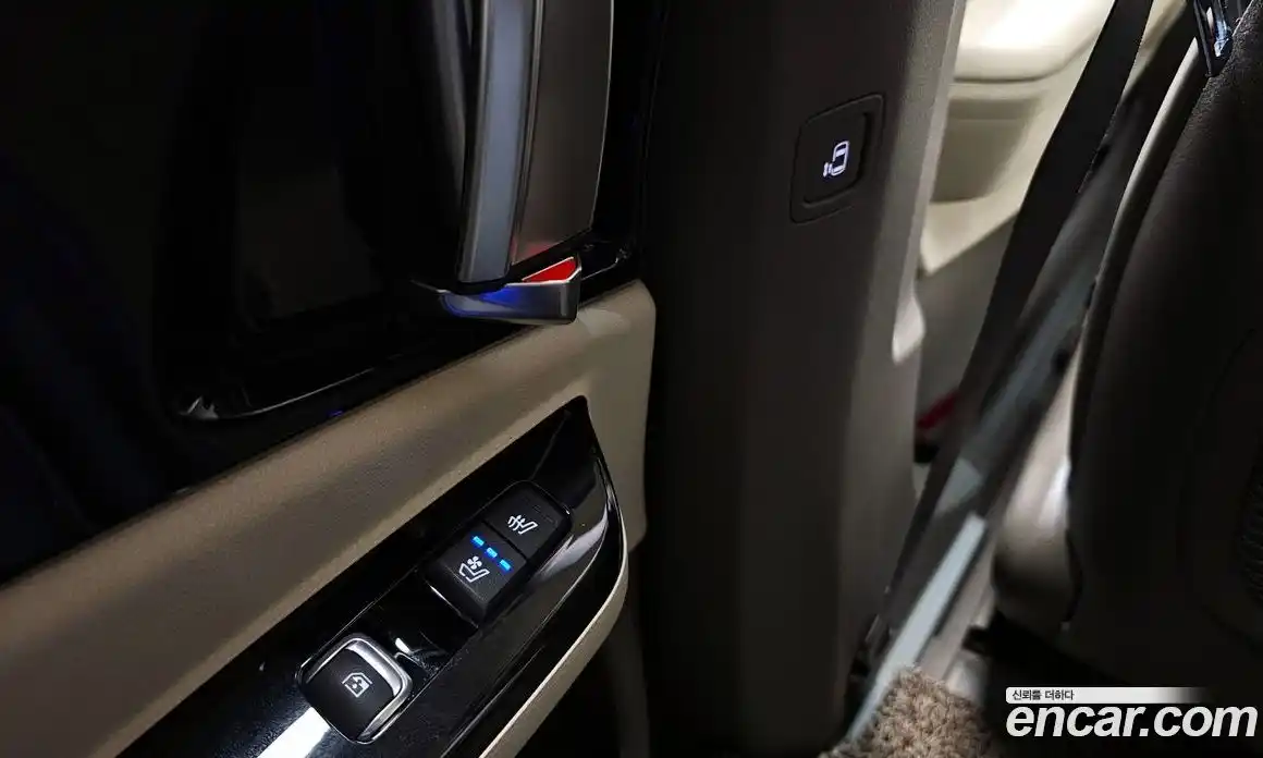 Kia Canival 2023 3.5 Автомат в Москве № 535220, фото 17