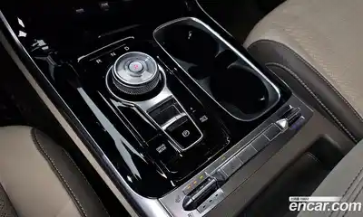 Kia Canival 2023 3.5 Автомат в Москве № 535220, миниатюра 9